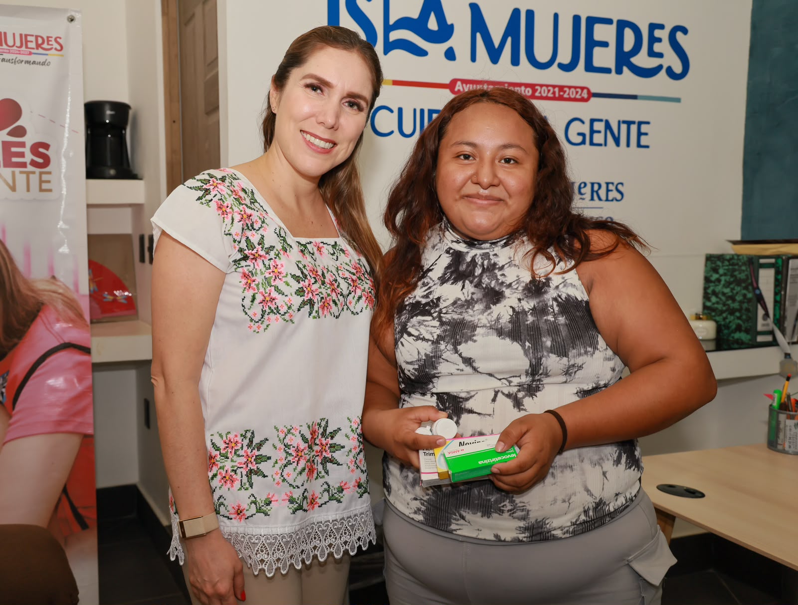 Atenea Gómez mantiene cercanía